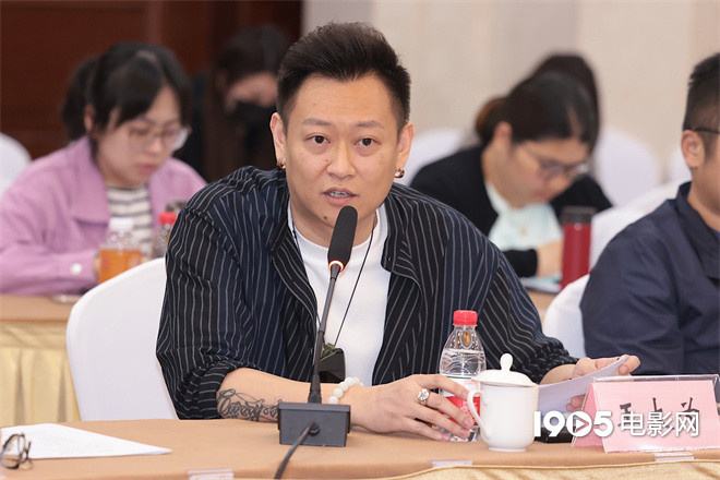 《沙尘暴》在京研讨 高群书赞段奕宏选戏不看番位图片